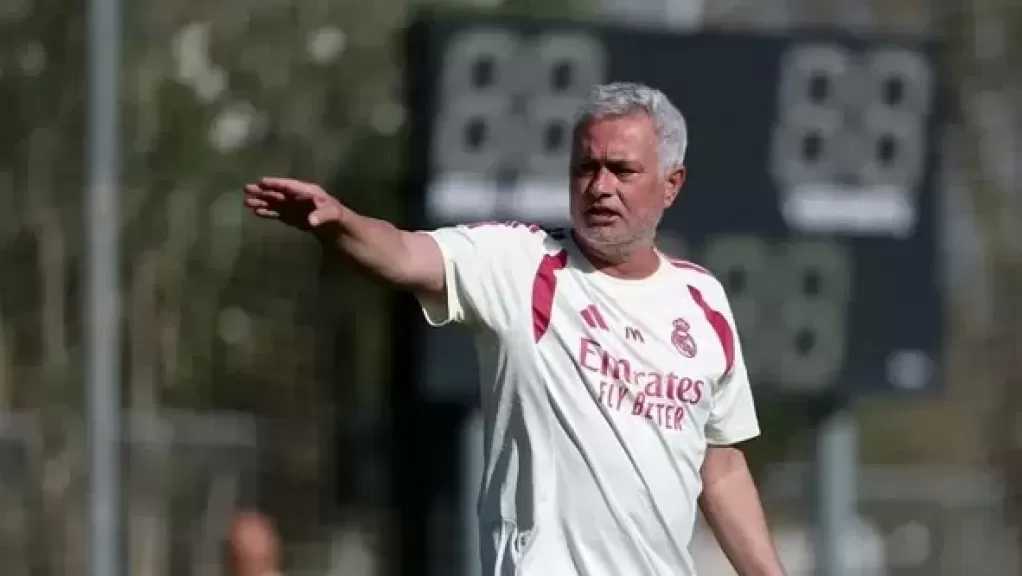 مورينيو يكشف أسباب تعادل ريال مدريد أمام فيورنتينا