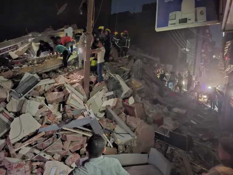 النيابة الإدارية تباشر التحقيقات في حادث انهيار أحد العقارات بمدينة زفتى بالغربية