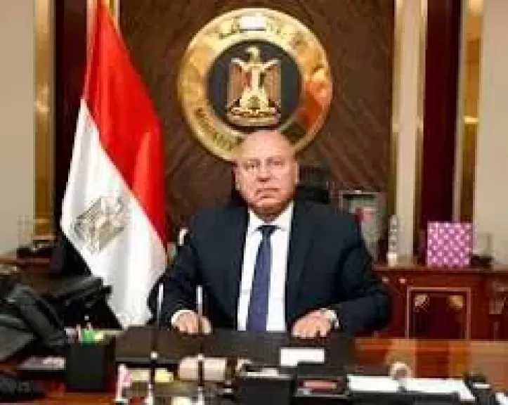 وزير النقل يتابع انتظام التشغيل بعد الهزة الأرضية.. وجميع مرافق النقل تعمل بكفاءة كاملة