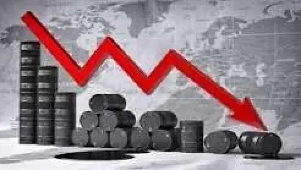 النفط يتراجع مع تصاعد آمال التهدئة بين واشنطن وطهران