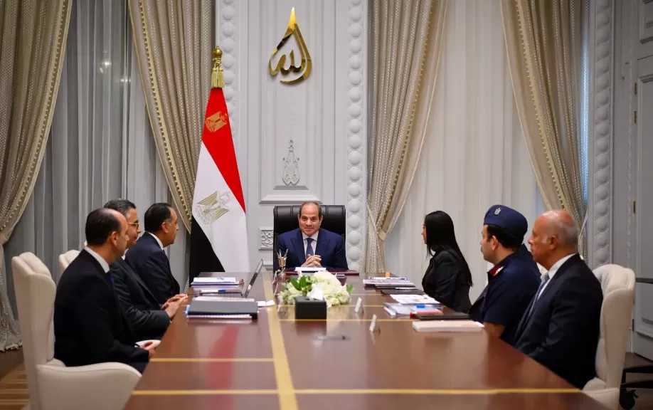 الرئيس السيسي يتابع وضع منظومة الأمن الغذائي وإنتاج وتوزيع السلع الاستراتيجية