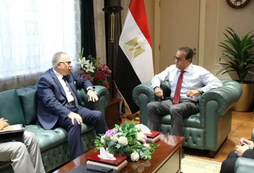 وزير الصحة يبحث مع د.أسامة حمدي الأستاذ بجامعة هارفارد توسيع برامج التوعية بمرض السكري