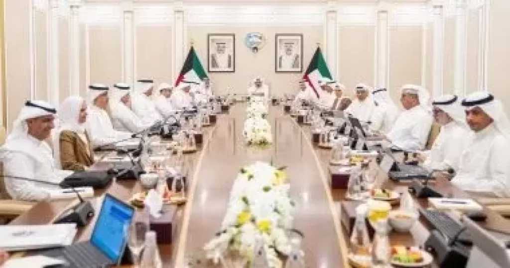 مجلس وزراء الكويت يعرب عن تضامنه مع مصر واستنكاره للهجوم بمُسيرة على ميناء دمياط