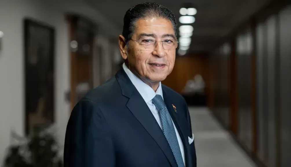 هشام عز العرب ضمن قائمة أقوى 100 رئيس تنفيذي في الشرق الأوسط لعام 2026