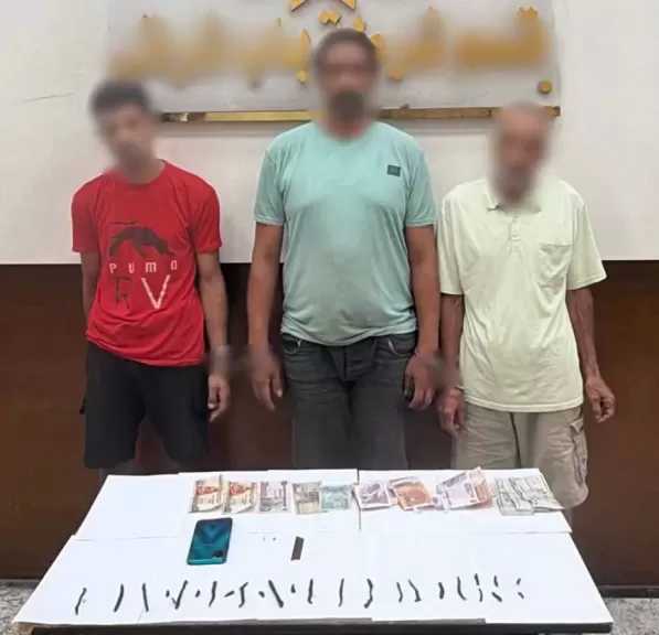 الداخلية: ضبط المتهمين ببيع وشراء المخدرات بعد رصد فيديو بالإسكندرية