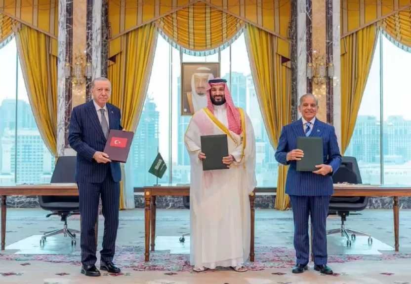 رئيس الوزراء الباكستاني: اتفاقية مكة للدفاع المشترك ستكون درعا للسلام