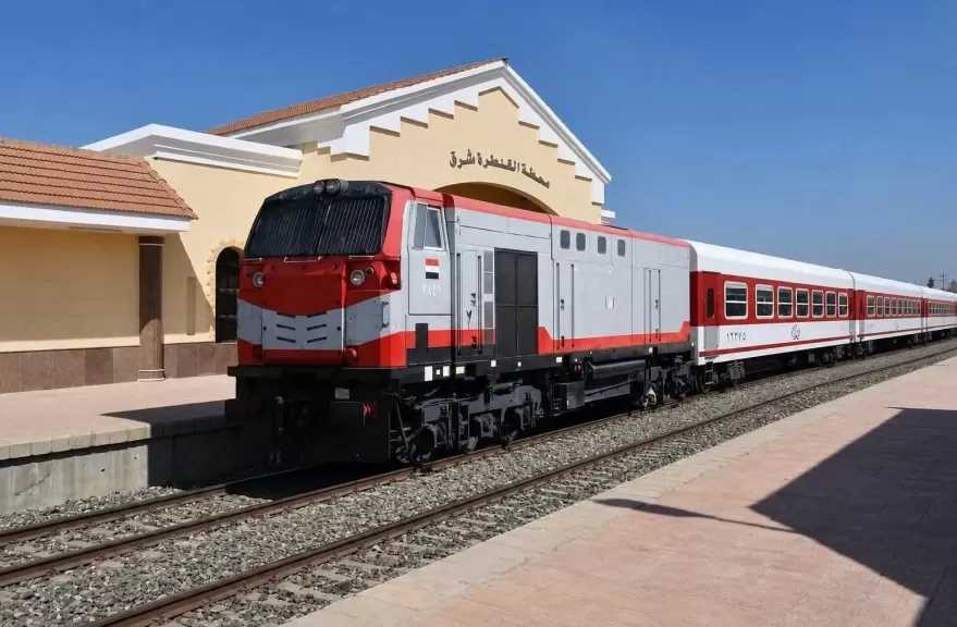 لخدمة أهالي شمال سيناء.. 4 رحلات قطار يوميًا بين القنطرة شرق وبئر العبد