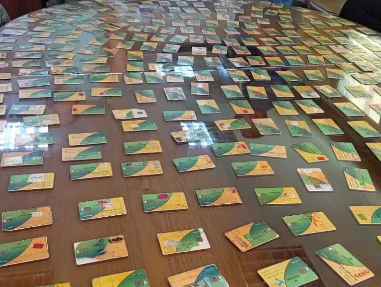 التحفظ على 1350 بطاقة تموينية يستخدمها صاحب مخبز لسرقة الدعم بالبحيرة