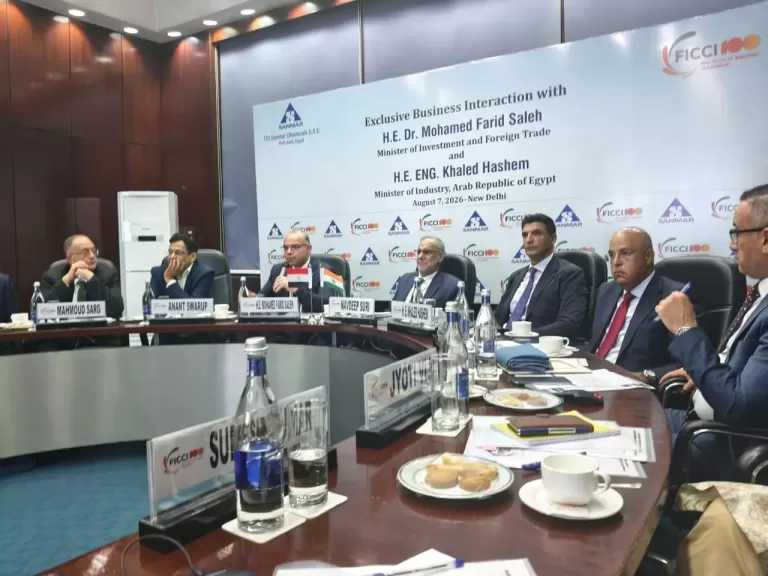 وزير الصناعة يبحث مع كبرى الشركات الهندية فرص التوسع والاستثمار في مصر