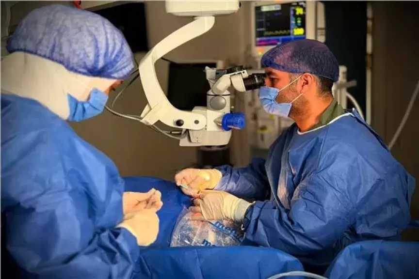 تدخل طبي ينقذ حياة مصاب بمضاعفات جلطة دماغية حادة في مستشفى العريش العام