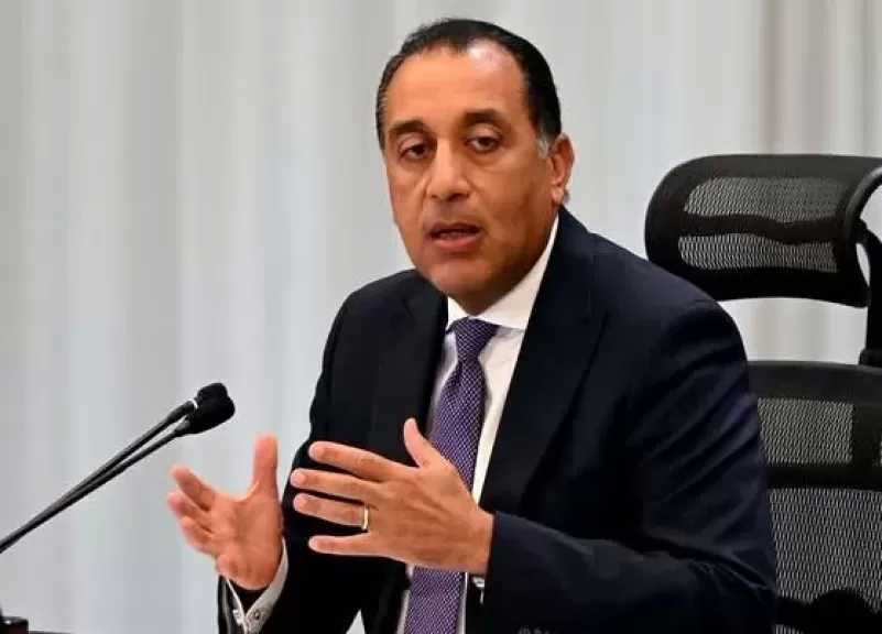 رئيس الوزراء يبدأ جولة تفقدية لعدد من المشروعات الخدمية والتنموية بمحافظة مطروح