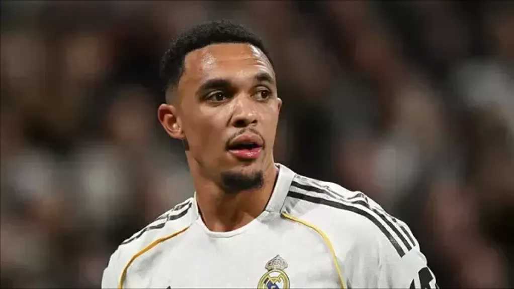 مورينيو يرفض رحيل أرنولد.. قرار جديد يحسم مستقبله مع ريال مدريد