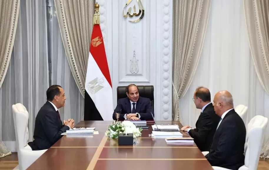 الرئيس السيسي يستعرض مستجدات موقف التحوط ضد مخاطر تقلبات أسعار النفط العالمية
