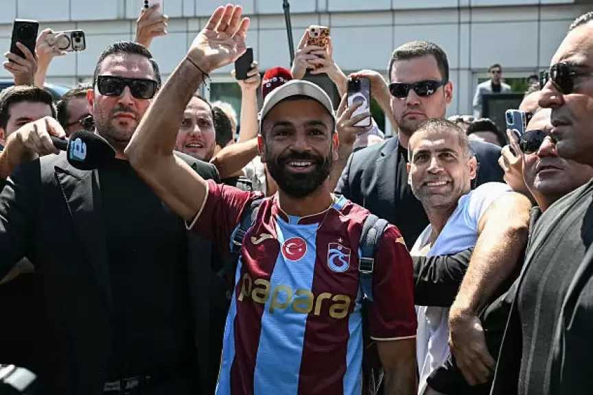 شوبير: الاستقبال الأسطوري لصلاح في طرابزون «مخليني حاطط إيدي على قلبي»