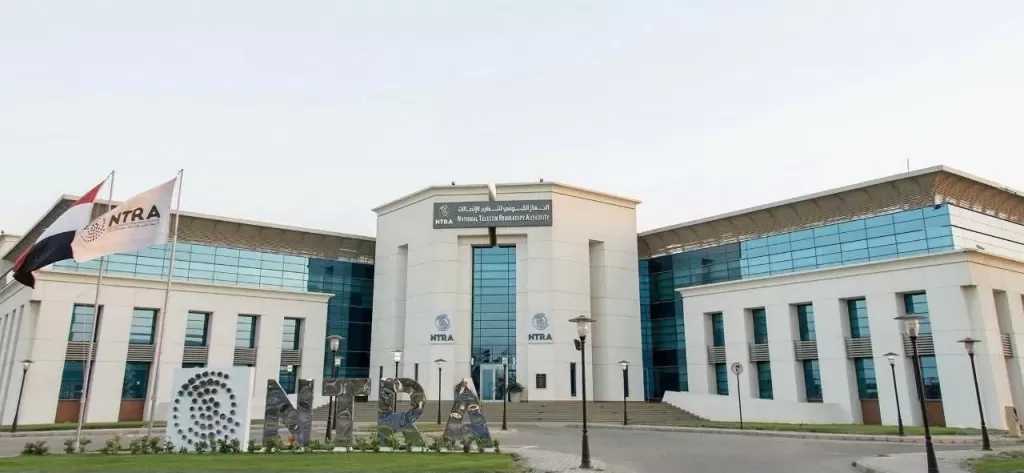 الجهاز القومي لتنظيم الاتصالات يحيل شركات المحمول الأربع إلى النيابة العامة بشأن مخالفات تسجيل خطوط بأسماء مستخدمين دون علمهم