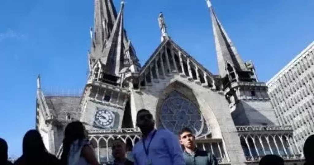 ارتفاع عدد ضحايا زلزال كولومبيا إلى 47 شخصا