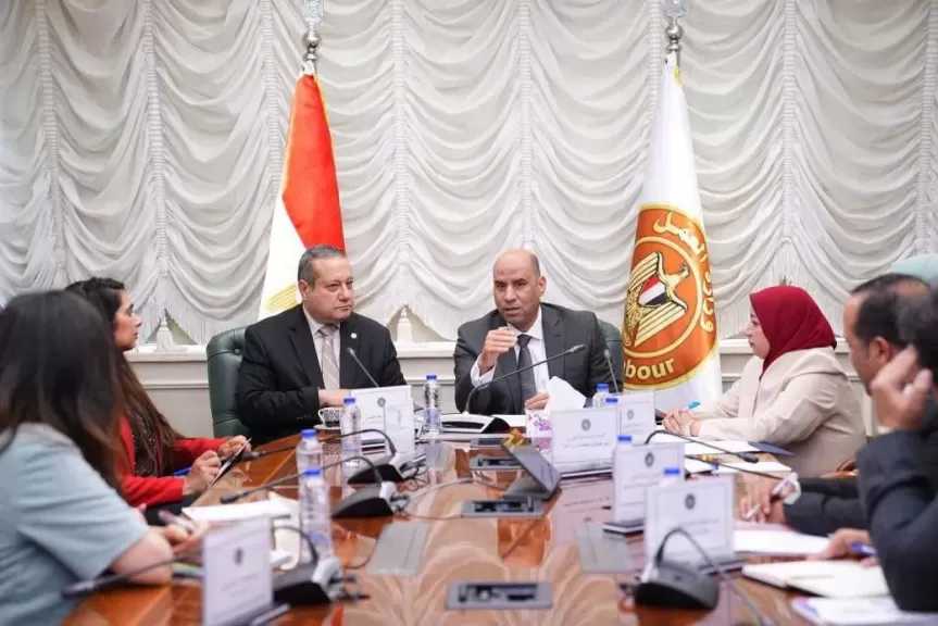 وزير العمل: لجنة مشتركة لتطوير البرامج التدريبية المقدمة بمراكز التدريب التابعة للوزارة