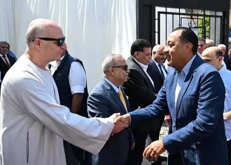 رئيس الوزراء يبدأ جولة تفقدية بعدد من المشروعات الخدمية والحكومية بالغربية