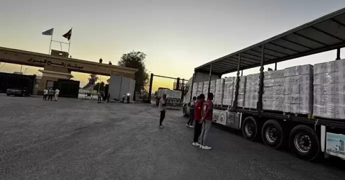 معبر رفح يستقبل 35 مريضا و36 مرافقا من غزة ويواصل إدخال شاحنات المساعدات