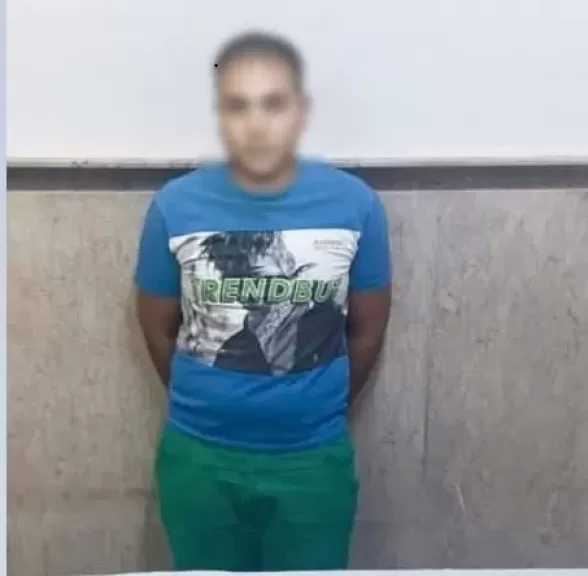 القبض على المتهم بإدارة صفحة بمواقع التواصل الاجتماعى للترويج لبيع أسلحة بيضاء بمقابل مادي