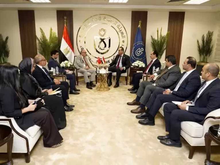 رئيس الرعاية الصحية يلتقي سفير تركيا بالقاهرة لبحث تعزيز التعاون ونقل الخبرات والاستثمار الصحي والسياحة العلاجية