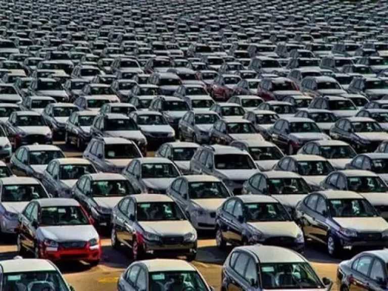 الصين تشهد أكبر حملة استدعاء وتحديثات برمجية للسيارات