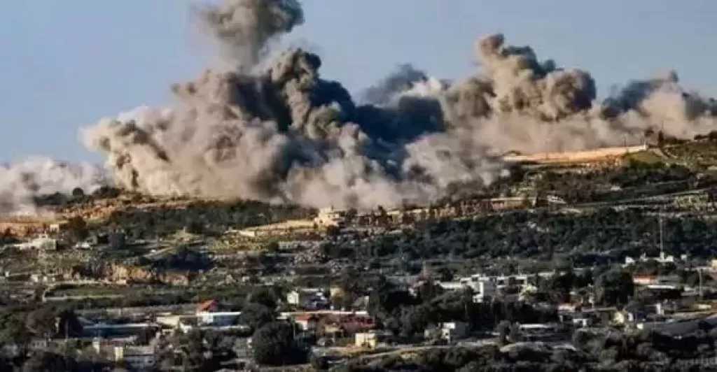 إسرائيل تعلن استهداف مواقع لحزب الله في جنوب لبنان ردا على إطلاق مسيرتين