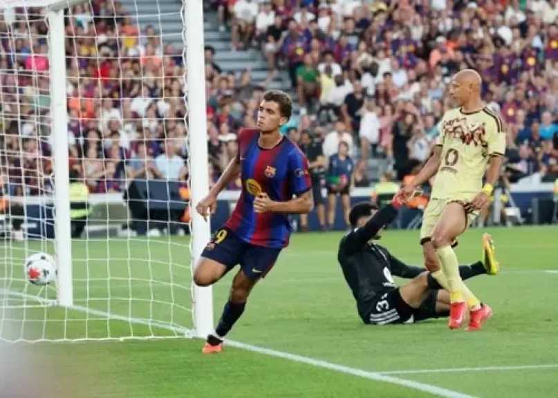 برشلونة يبدأ مفاوضات لتعديل عقد حمزة عبد الكريم وإلغاء الشرط الجزائي