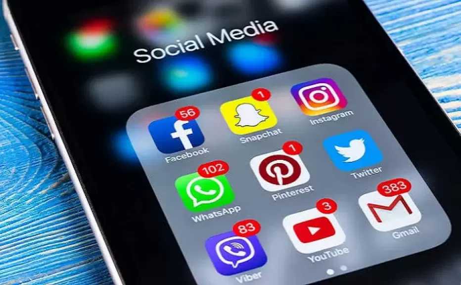 نيوزيلندا تعتزم حظر مواقع التواصل لمن هم دون الـ16عامًا