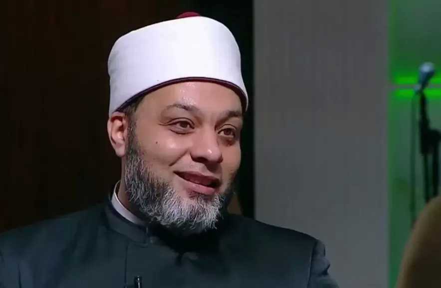 بعد تكليفه رئيسًا للإدارة المركزية لشئون التعليم.. تعرّف على السيرة الذاتية للدكتور أبو اليزيد سلامة