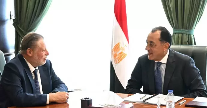 رئيس الوزراء يلتقي محافظ البنك المركزي لمتابعة التنسيق المشترك في الملفات الاقتصادية