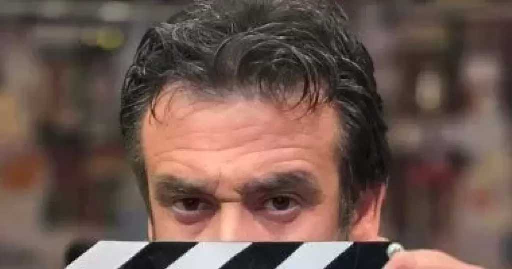 مروان حامد ينتهي من معاينة أماكن تصوير «الفيل الأزرق 3» في إسبانيا