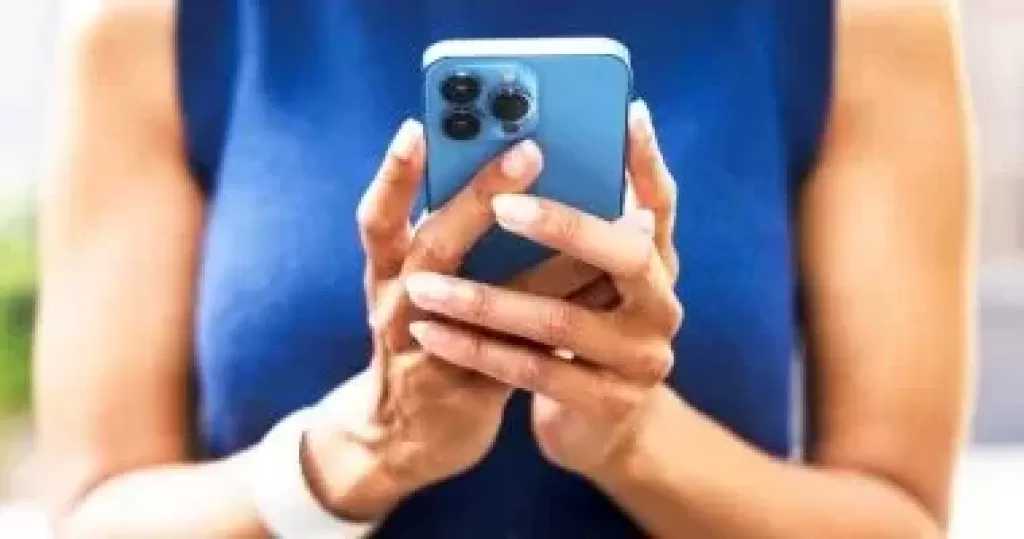 تحذير لمستخدمى آيفون.. تأخير بيع هاتفك قد يكلفك 20% من قيمته