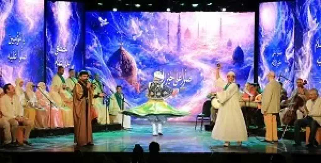 إقبال جماهيري كبير على احتفالية مدد يا رسول الله بالمسرح القومي