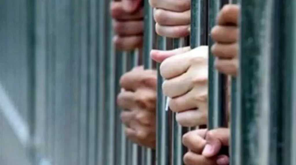 حبس متهمين بقتل شقيقهم وتقطيع جثته في أسيوط