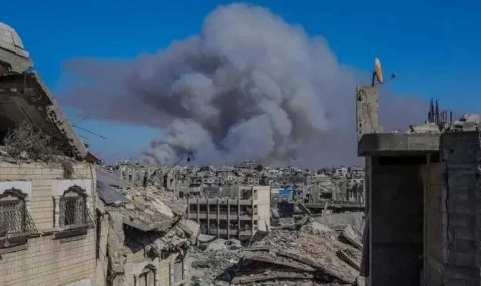 غزة.. 3 شهداء من عائلة واحدة بقصف إسرائيلي جنوبي غزة