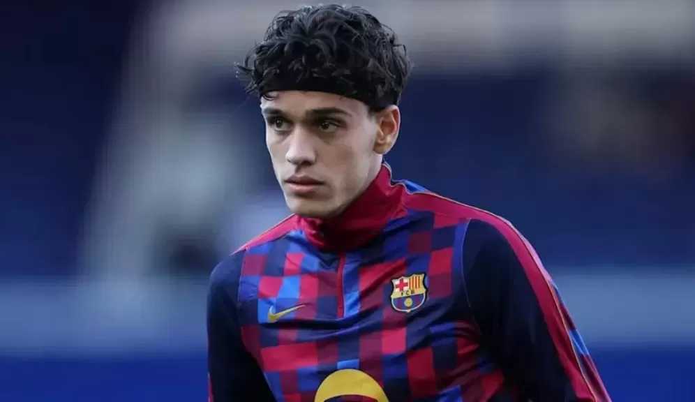 رسميًا.. برشلونة يعلن انتقال هيكتور فورت إلى ريال سوسيداد