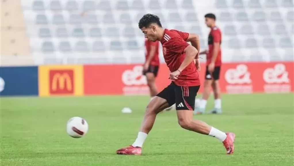 الأهلي يستعيد إمام عاشور في مواجهة سموحة