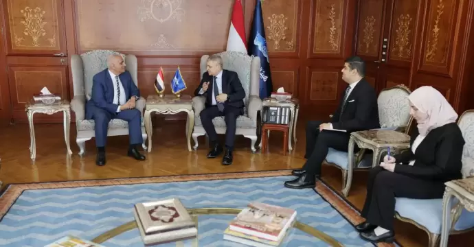 رئيس هيئة قناة السويس: رصدنا تعافيا تدريجيا في معدلات عبور سفن الحاويات