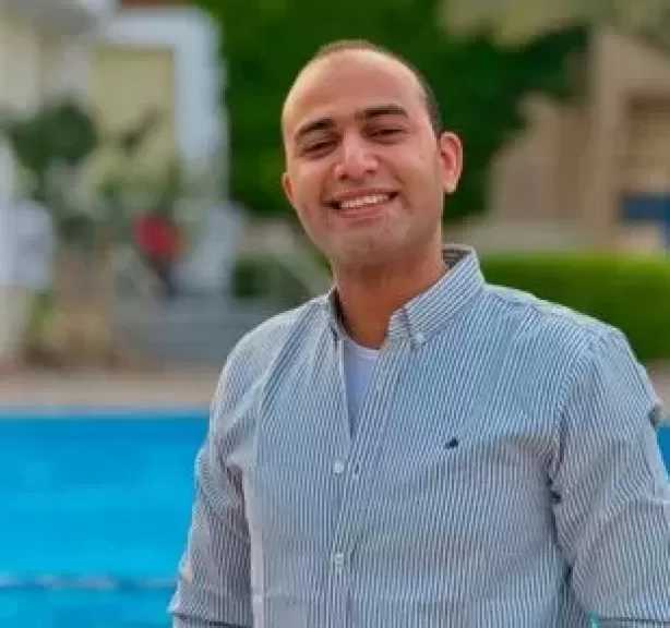 وفاة نقيب شرطة إثر انقلاب سيارة ملاكي على طريق القاهرة - الفيوم الصحراوي