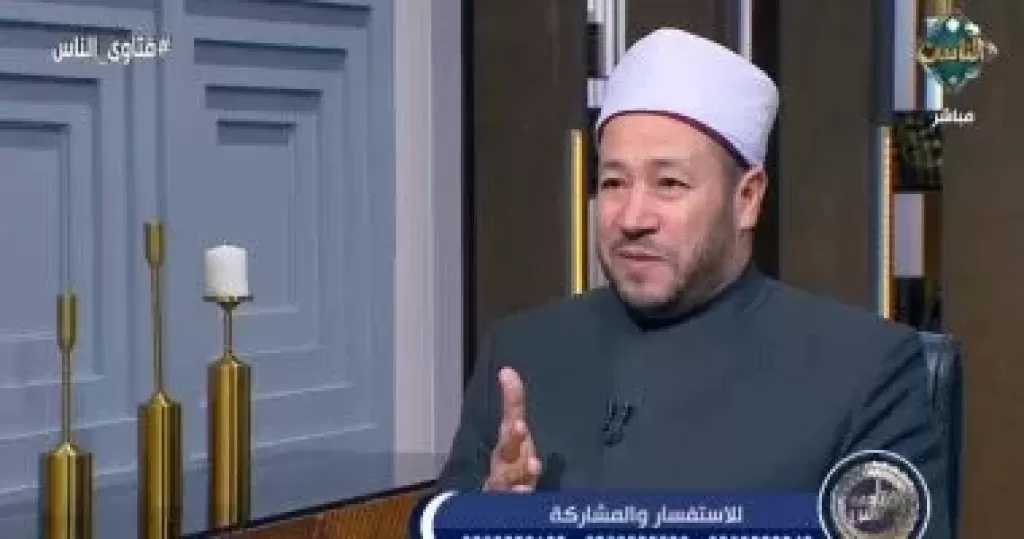 هل نسيان التشهد الأوسط يبطل الصلاة؟.. أمين الفتوى يجيب
