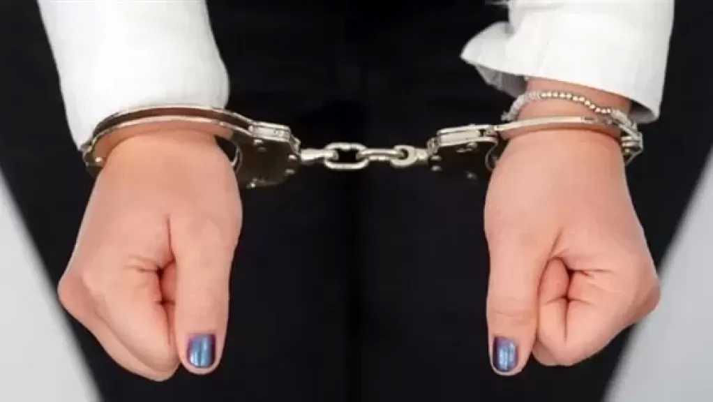 ضبط طليقة فنان شهير ومطرب بتهمة حيازة مخدرات في مدينة نصر