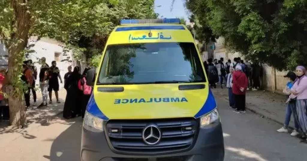 مصرع شخص وإصابة اثنين في حادث انقلاب ثم اشتعال سيارة ملاكي بطريق سيوة