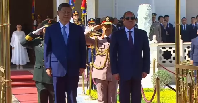 الرئيس السيسي ونظيره الصيني يشهدان التوقيع على عدد من الوثائق المهمة بين جهات مصرية ونظيرتها الصينية