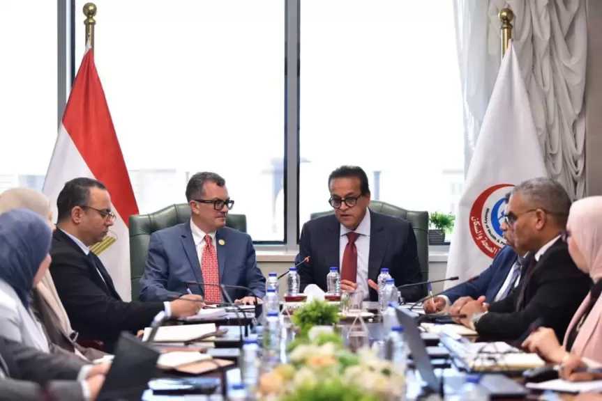 وزيرا الصحة والتخطيط يناقشان متابعة مشروعات القطاع الصحي ضمن خطة التنمية الاقتصادية والاجتماعية