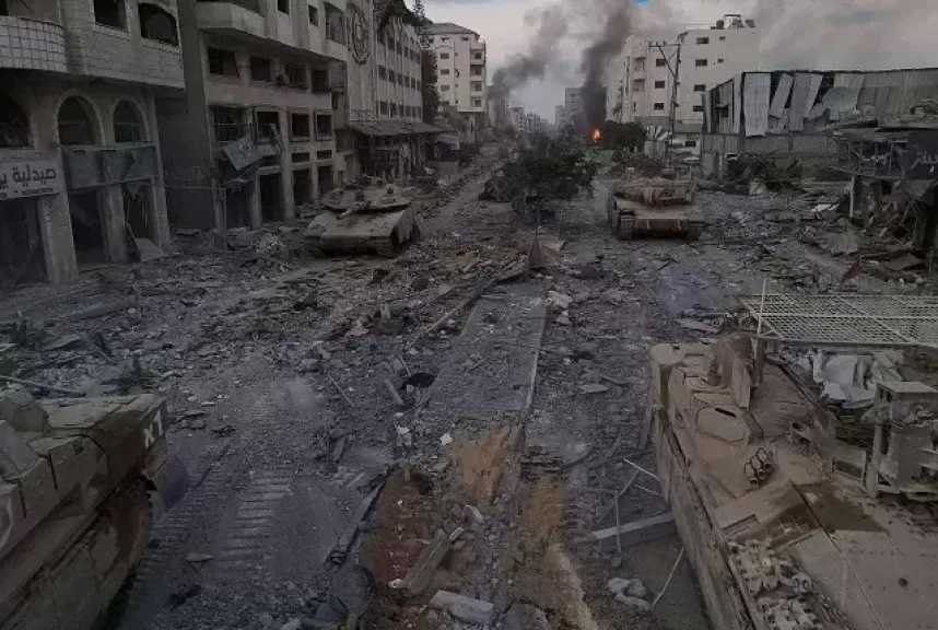 7 إصابات بينها حالة حرجة في قصف الاحتلال مواطنين غرب قطاع غزة