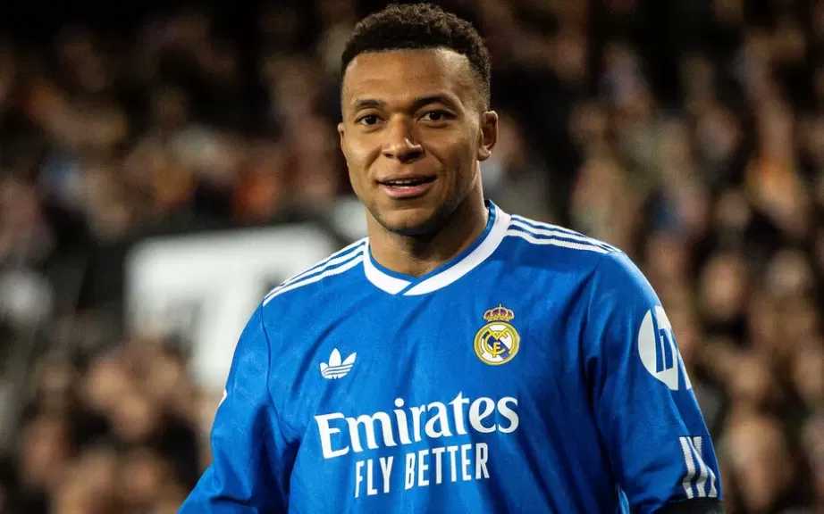 مبابي يقود هجوم ريال مدريد أمام ريال بيتيس في الدوري الإسباني