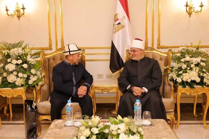 مفتي الجمهورية يبحث مع رئيس الإدارة الدينية بقيرغيزستان مواجهة التطرف