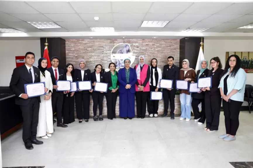 المستشارة أمل عمار تؤكد أهمية الاستماع لأفكار الشباب والاستفادة من رؤاهم حول قضايا المرأة