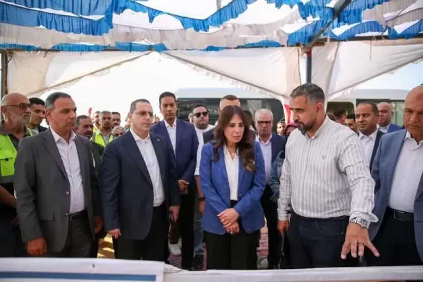 وزيرة الإسكان توجه بمواصلة الجهود لتنفيذ مشروعات المرافق بالمناطق المضافة لمدينة العبور الجديدة